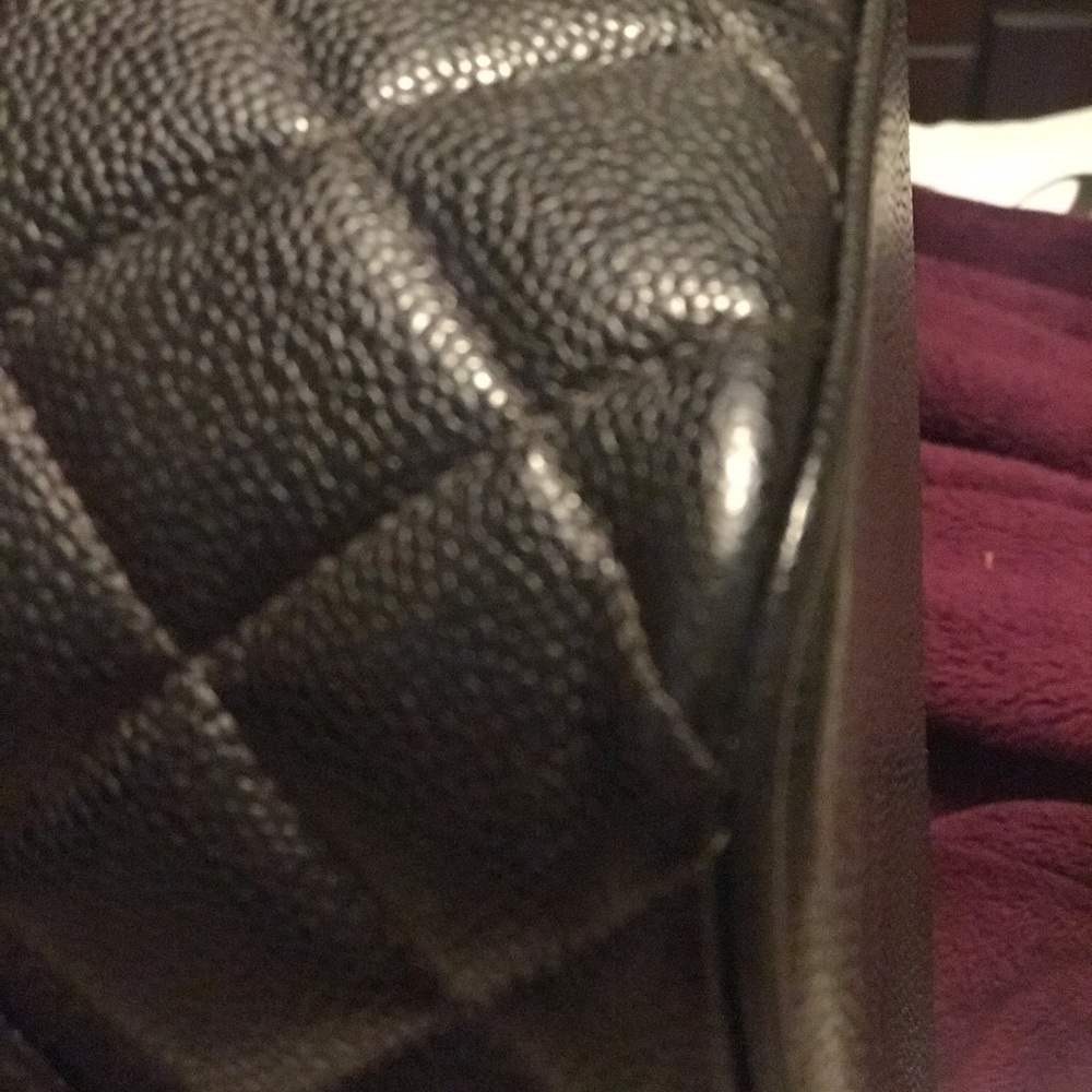 Chanel medallion - Picture 4 of 8